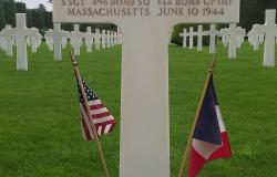 Staff Sergeant Billings’ grave in Normandy American Cemetery, Coleville-sur-Mer, France. Courtesy of Dylan Davis