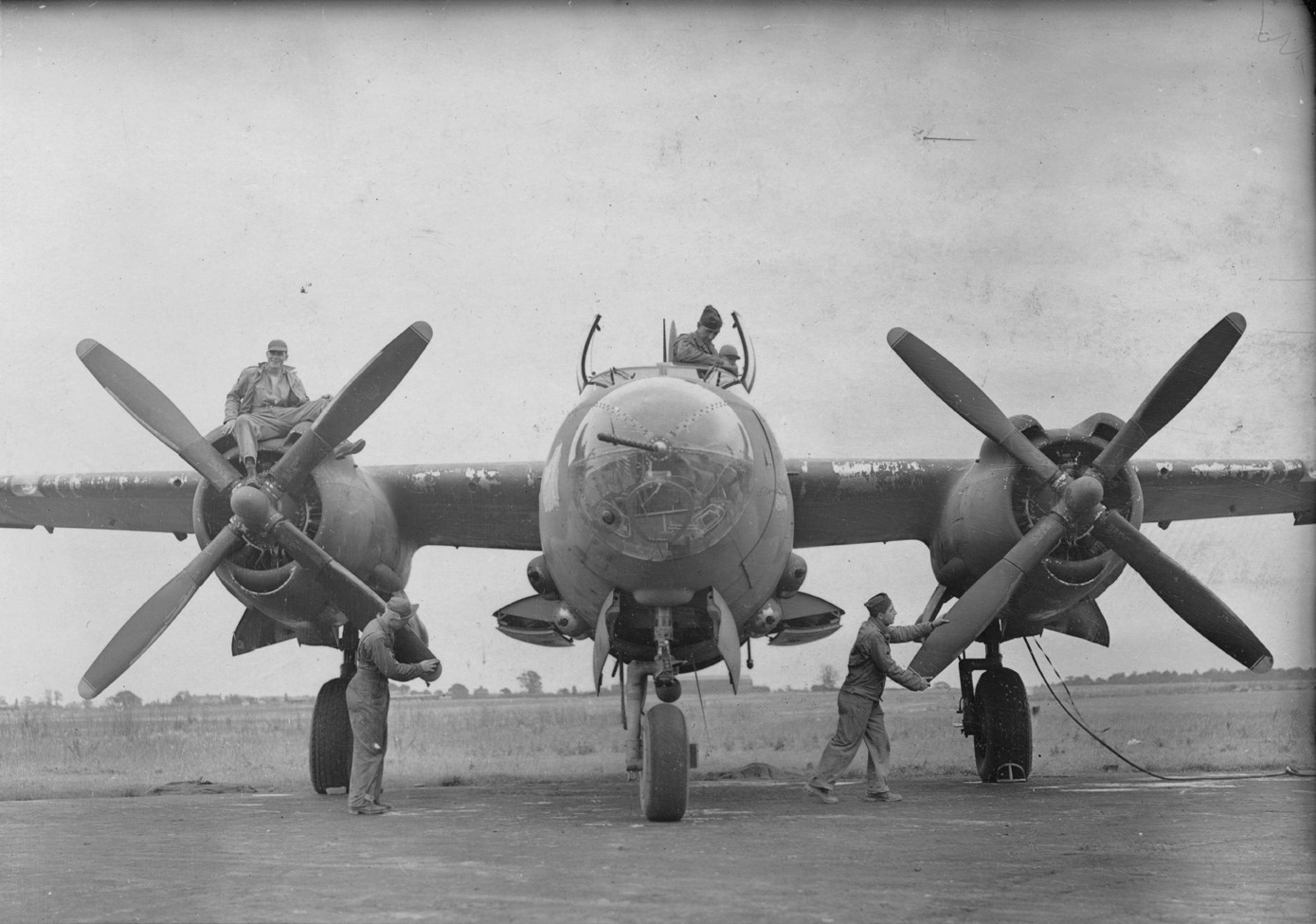 B 26 c. Martin b-26 СССР. Б 26 США. B26 Marauder ВВС Британии. Бак американский 1943.