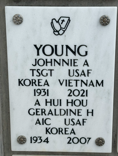 Columbarium marker that reads: Johnnie A. Young, Technical Sergeant, U.S. Air Force, Korea, Vietnam. 1931-2021. A Hui Ho. Geraldine H. Young. Airman First Class, U.S. Air Force, Korea. 1934-2007.