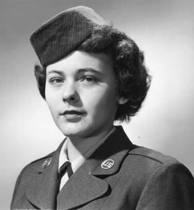 Margaret Tansey Bentley wearing her Air Force uniform.