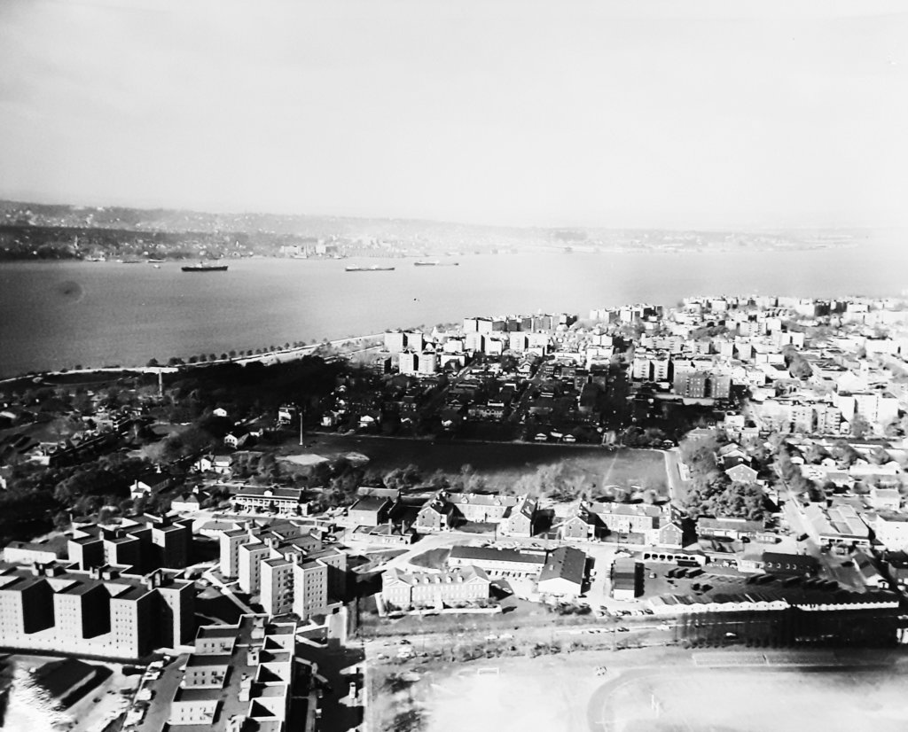 Aerial photo of a military installation.